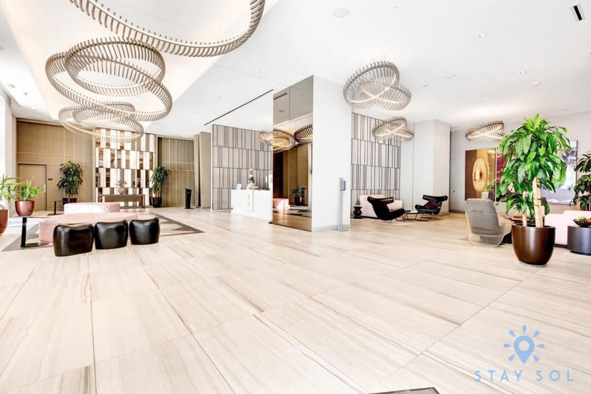 Luxury With Stunning View, Balcony, Amazing Pools Apartment Hollywood Exterior photo